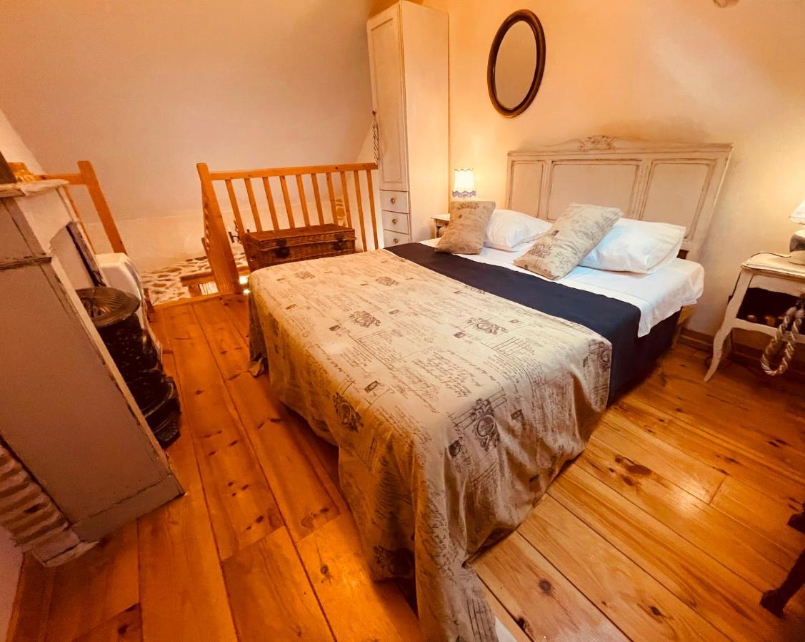 Appart' D'Hotes , Ch Et Gite Au Manoir De La Haute Pilais Chantepie Bagian luar foto