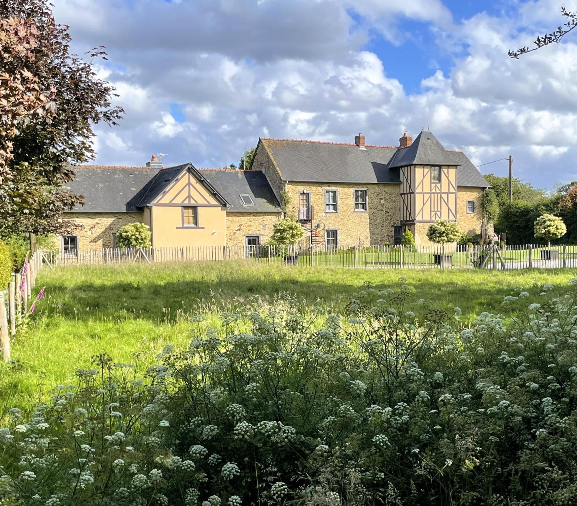 Appart' D'Hotes , Ch Et Gite Au Manoir De La Haute Pilais Chantepie Bagian luar foto